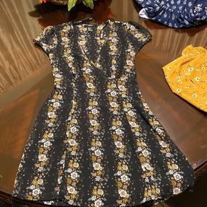 It’s size S will wear with a black undershirt if don’t like showing breast